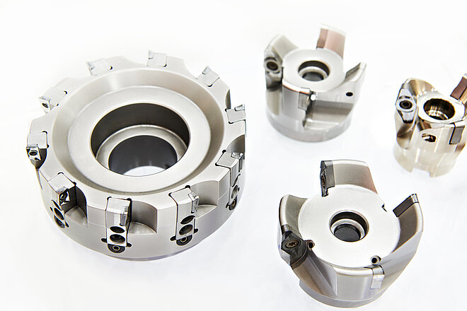 Milling cutter in indexable insert design - Mostly large tools for milling in metallic workpieces